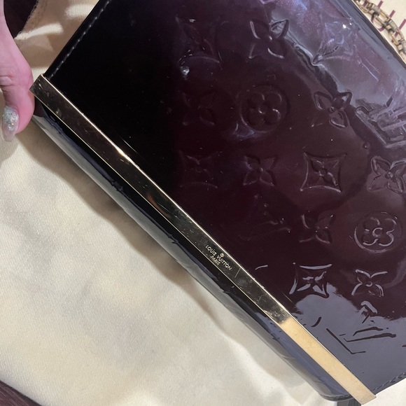 Louis Vuitton Monogram Vernis Ana Clutch - Picture 5 of 11